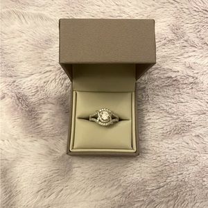 Size 8, light pink ring